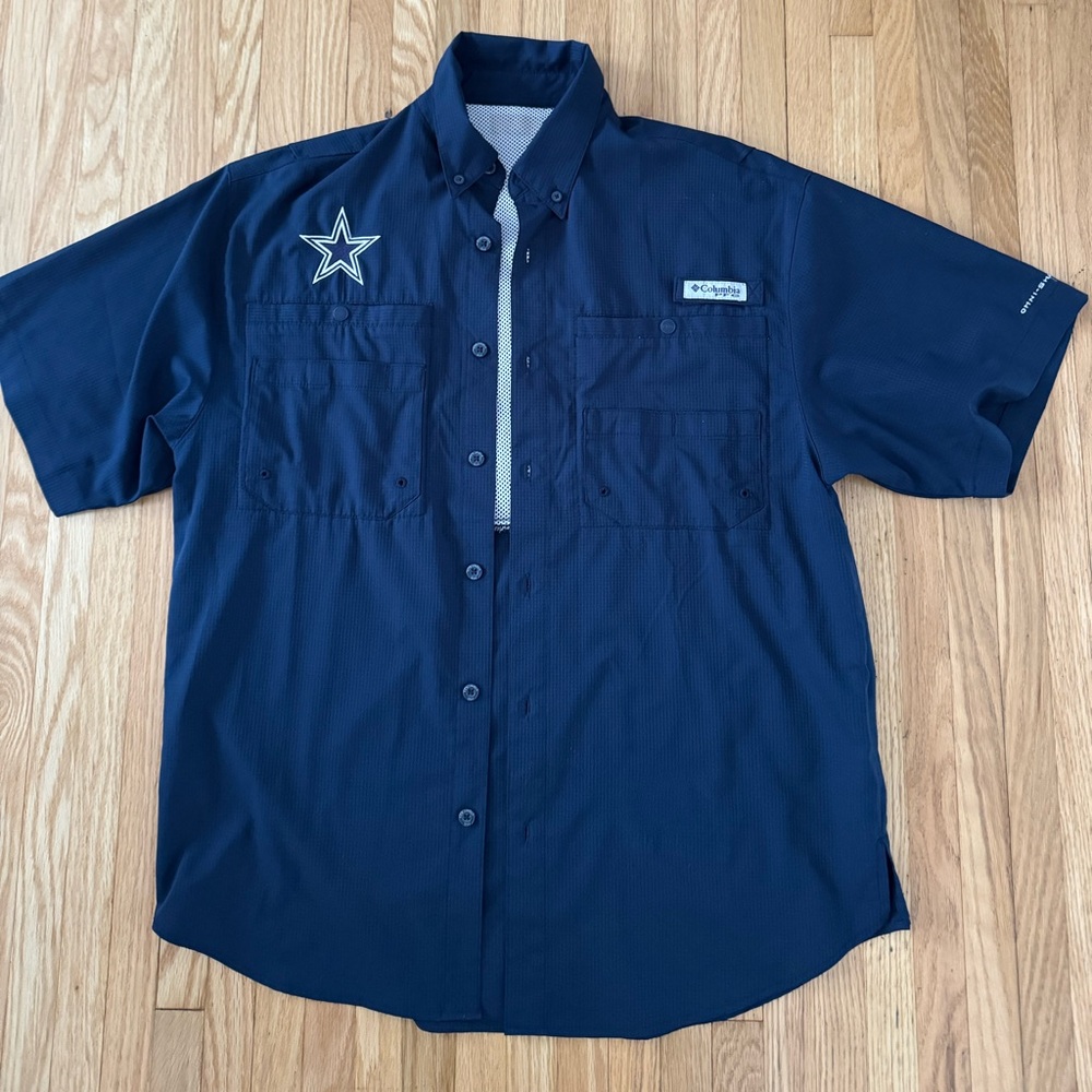 Columbia Men's PFG Dallas Cowboys Shirt - Performance Fishing Gear